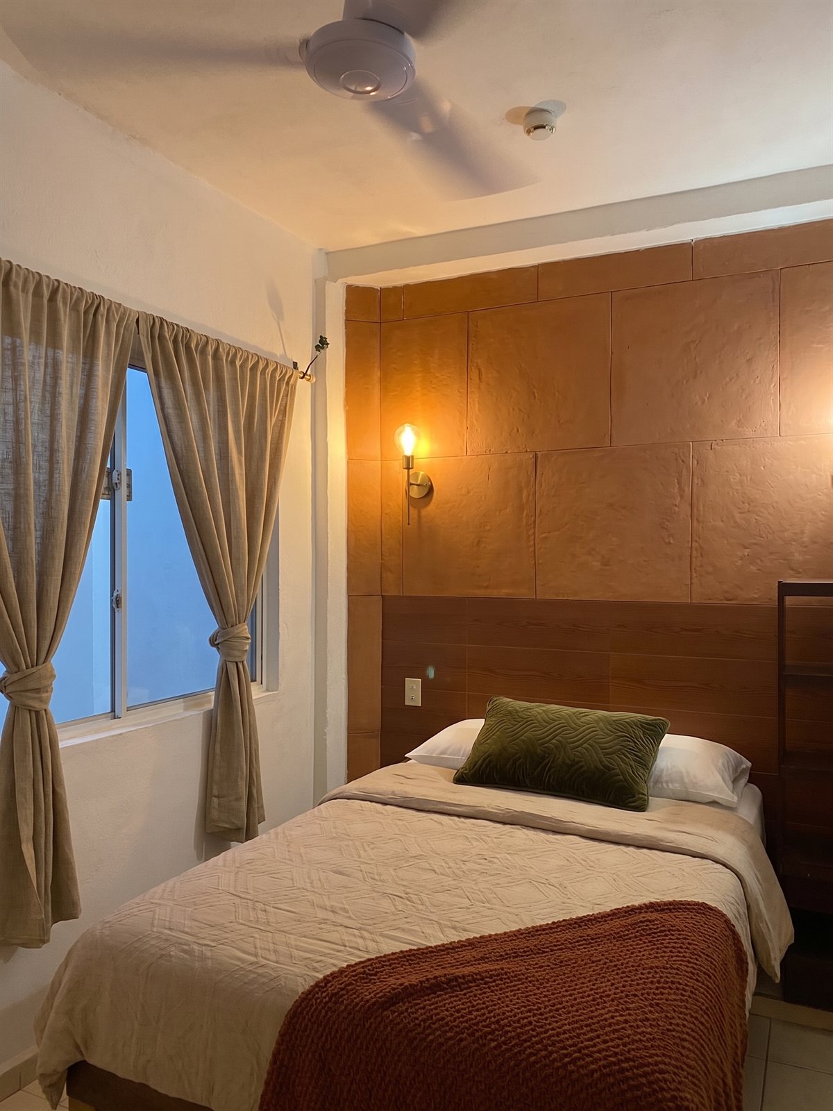 Habitación Básica · Cama matrimonial